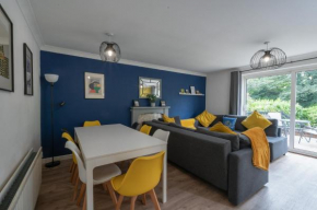 Spacious 5-bedroom home perfect for large groups